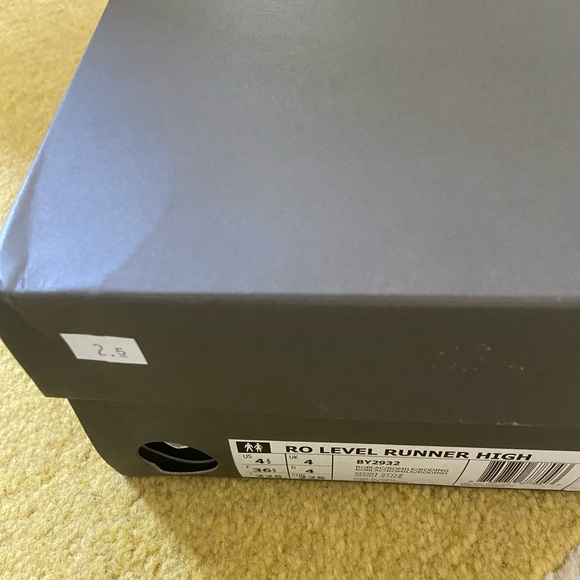 Adidas by Rick Owens - Picture 4 of 4